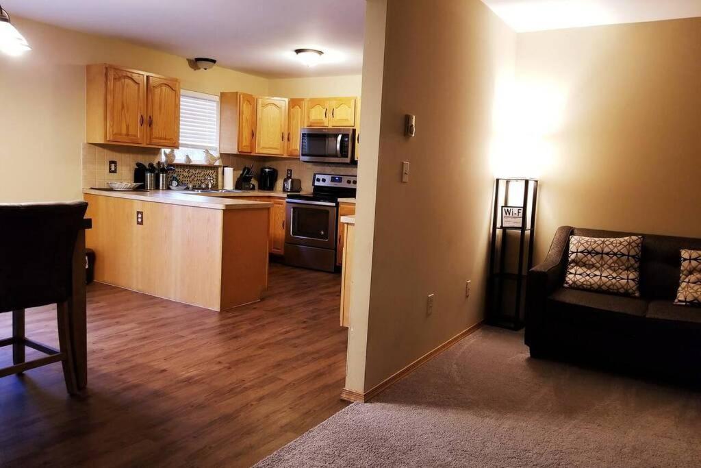 *Amenity-Filled Waterfront Oasis @Saw Creek Estates Near Waterfalls And Hiking* East Stroudsburg Ngoại thất bức ảnh