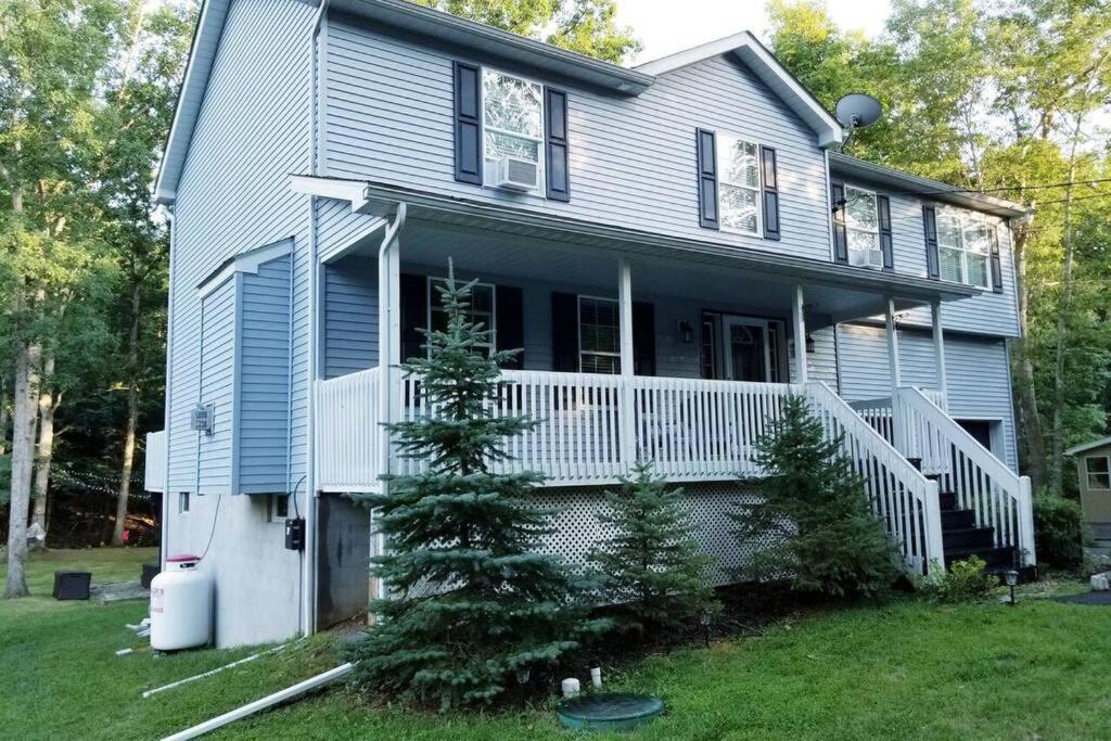 *Amenity-Filled Waterfront Oasis @Saw Creek Estates Near Waterfalls And Hiking* East Stroudsburg Ngoại thất bức ảnh