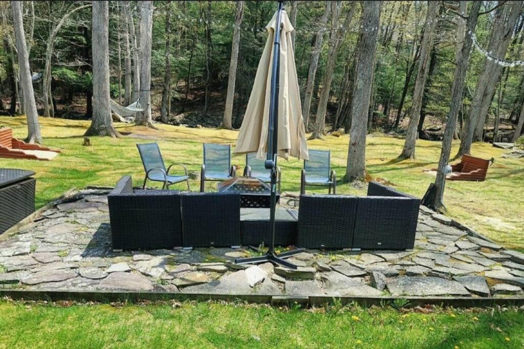 *Amenity-Filled Waterfront Oasis @Saw Creek Estates Near Waterfalls And Hiking* East Stroudsburg Ngoại thất bức ảnh
